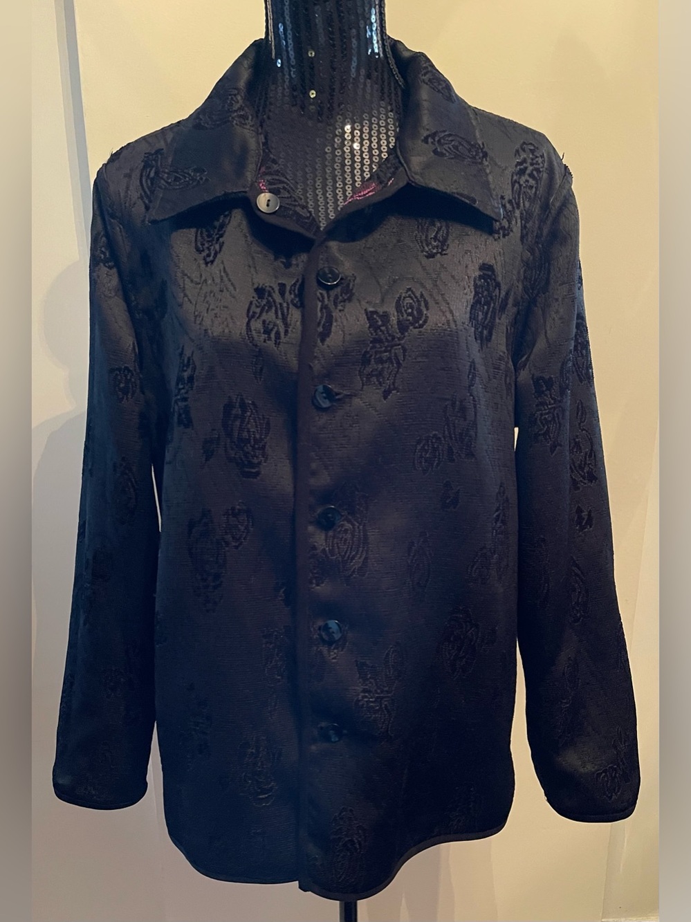 Black & Magenta Floral Button-Front Shirt /Jacket Revisable - Picture 5 of 10